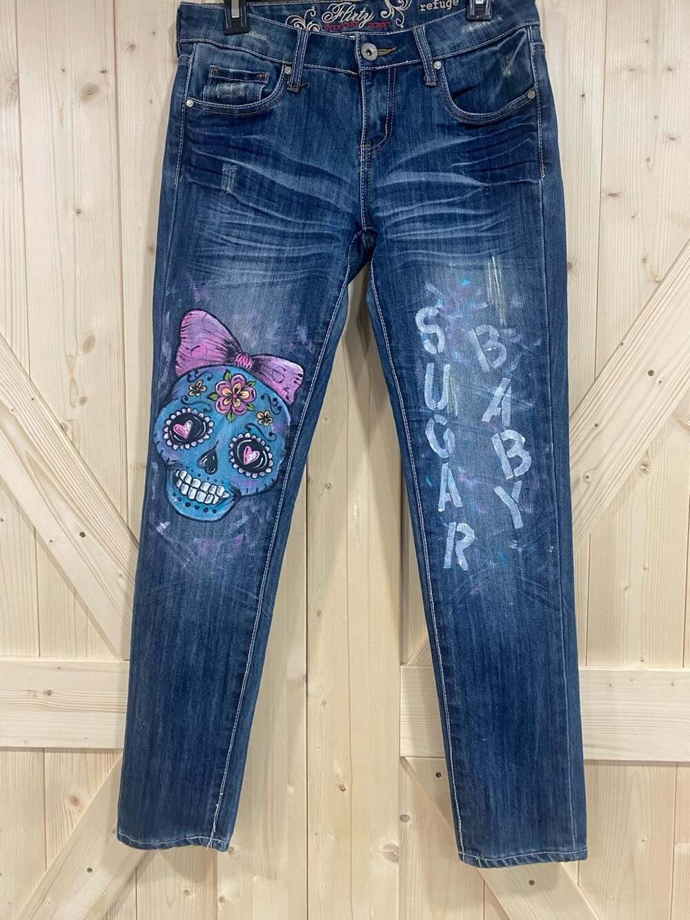 NWOT Refuge Flirty Everyday Skinny Custom Painted Sugar Skull & Sugar Baby Jeans